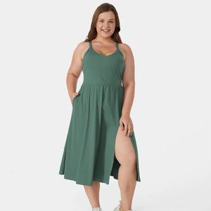 HALARA Everyday Plus Size Midi Chill Dress - La Land - NEW WITH TAG